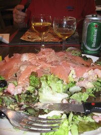 ale teď máme hlad (viděli jste už větší porci lososa?)