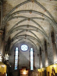 jídelnu i obřadní síň zároveň