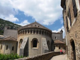 že místní kostel není až tak nenápadný