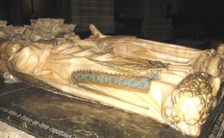 jsou pohřbeni slavní navarrští králové