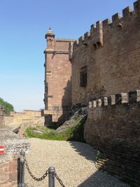 na vnější hradní nádvoří