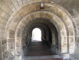 Tudy se jde k další místní raritě -