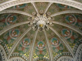 Tohle je klenba nad kněžištěm chrámu