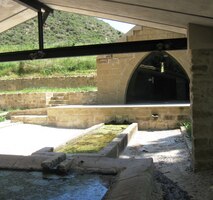 jsem chybně odbočil k těmto poutním umývárnám