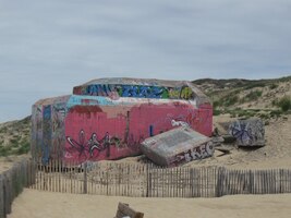 maskované naštěstí už jen mírovými barvami