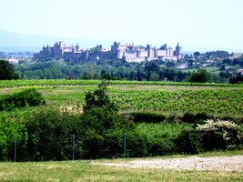 Z odpočívadla u dálnice jsme viděli i malebný Carcasson