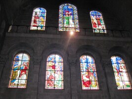 a vitráží jsou nesporně zajímavé