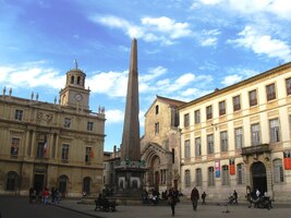 A teď velký skok - do Arles na náměstí Place de la République