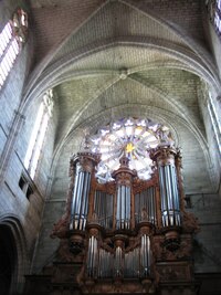 Interiér je už o poznání přívětivější