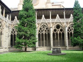 Katedfrála má nádherný rajský dvůr