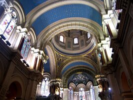 Tady jsme už v Oviedo - pod klenbou chrámu San Juan