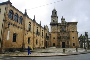Villanova de Laurenzá - náměstí Plaza de Conde Santo