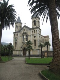 Novorománský kostel San Esteban v Pito