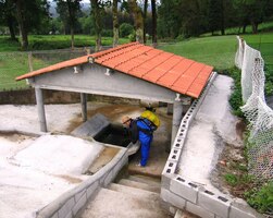 zde i s vybavením (prádelna)