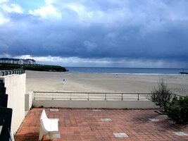 Dramatická obloha v přístavním městě Fóz