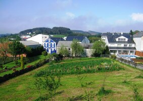 Před námi dvouměstí Gonzán-Abadin