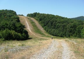 Cesty jsou strmé a vedra vrcholí
