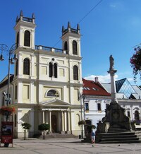 až do středobodu zdejší metropole