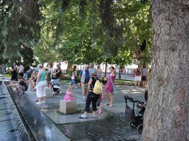 a zpívající fontánou