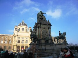 Druhý den: Vídeň Maria-Theresien-Platz