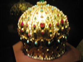 Jedna z mnoha císařských korun