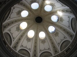 Kupole vstupní auly Hofburgu