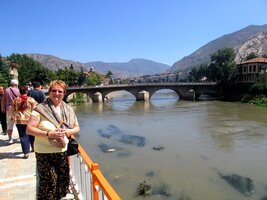 Dole na nábřeží je to bezpečnější