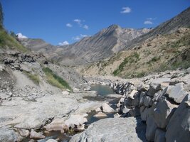 Vyschlé řečiště pod vodopády - řeku odvedli jinam