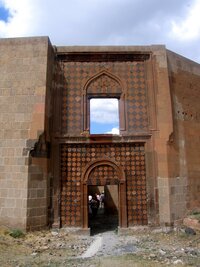 Sultánský palác  z 11.století je, kupodivu, dost ošklivý