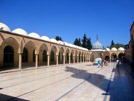 Místo smíru všech církví - Abraham je jejich společně uctívaný světec