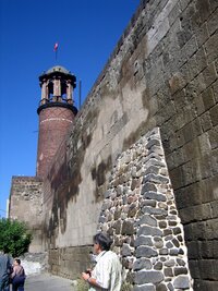 Erzurum - citadela s hodinovou věží