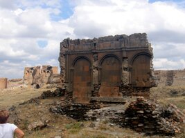 Kostel apoštolů z 10.století