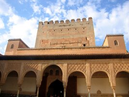 Palác v průčelí Myrtového dvora