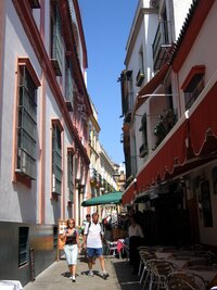 Spleť uliček ve čtvrti Santa Cruz