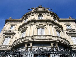 Palác Academia des Bellas Artes na Plaza de los Cibeles