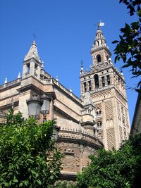 Zvonice a vyhlídková věž Giralda