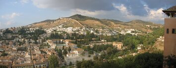 a pod výhružnými mraky