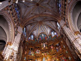 Klenba nad oltářem