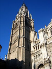 Věž toledské katedrály