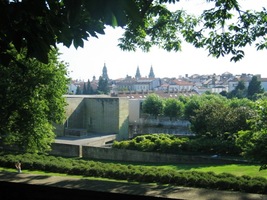 s báječnými výhledy na střed měsra