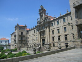 Klášter Monasterio de San Martin Pinario na nádvoří Immaculata