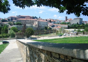 a výhled odtud na město