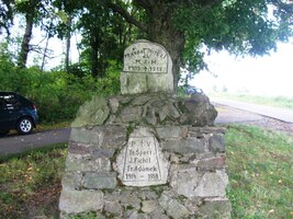 a od tohoto pomníku byl báječný výhled na Kdyni