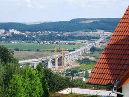 Ještě nedostavěný dálniční obchvat u Radotína
