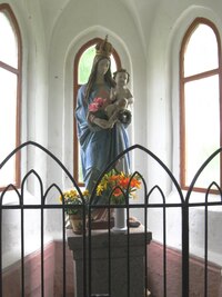 Toto je mariánská kaple s radioaktivní zázračnou vodou