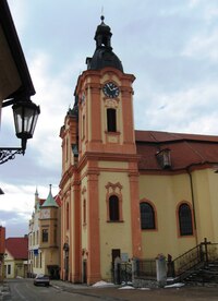 Kostel sv.Jana Nepomuckého je prý i jeho rodištěm