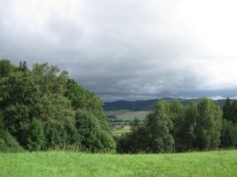 Mha před námi, mha za námi