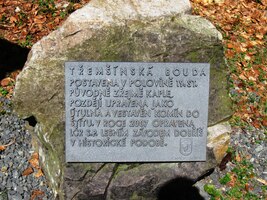 Kousek pod vrcholem Třemšína... čtěte