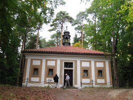 Toto je poustevna nad křížovou cestou