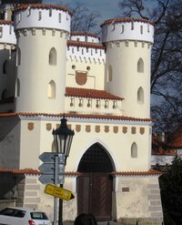 Začali jsme prohlídkou zámku a parku